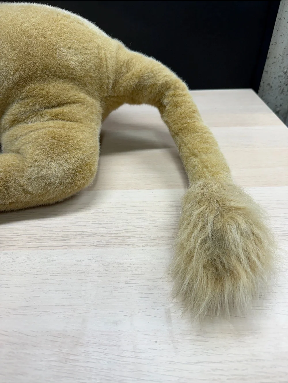 Vintage Douglas Cuddle Plush Lion RARE Animal jumbo Giant 46” Paw-Tail Tip HUGE